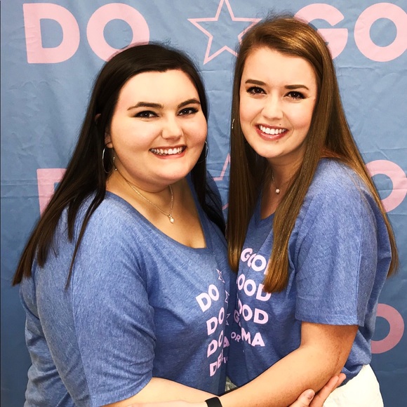 Meet your Posher, Sarah - Picture 3 of 4